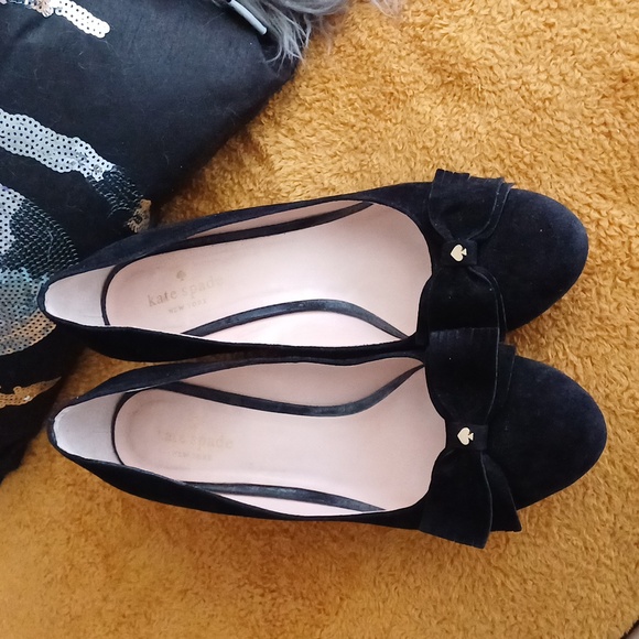 🔥🔥🔥Kate Spade New York Whitlee suede black bow wedge slip ons 10.5 - Picture 2 of 16